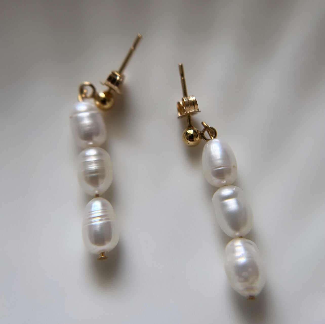 Boucles d’oreilles trois perles d’eau douce